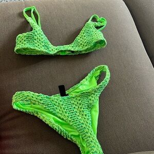 Triangl crochet green bathing suit